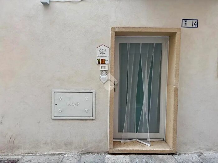 Appartamento trilocale in vendita in Via Roncella, Gallipoli