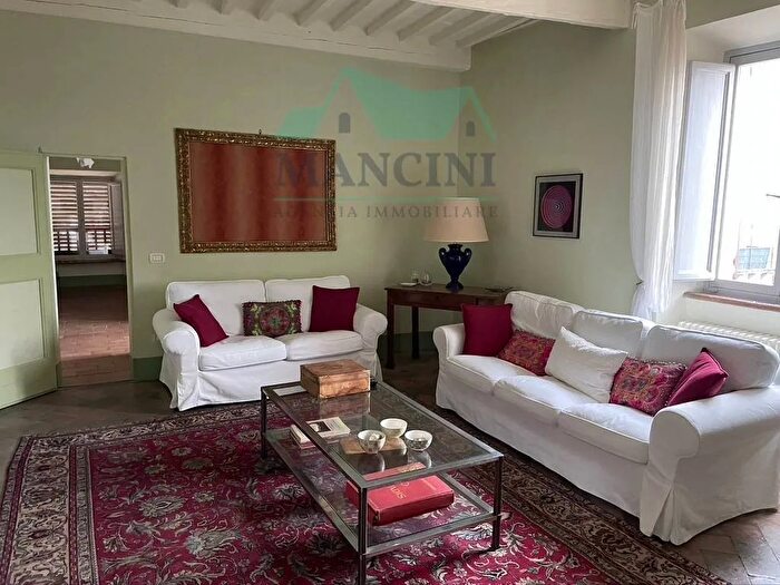 Appartamento quadrilocale in affitto in Pergolesi, Jesi