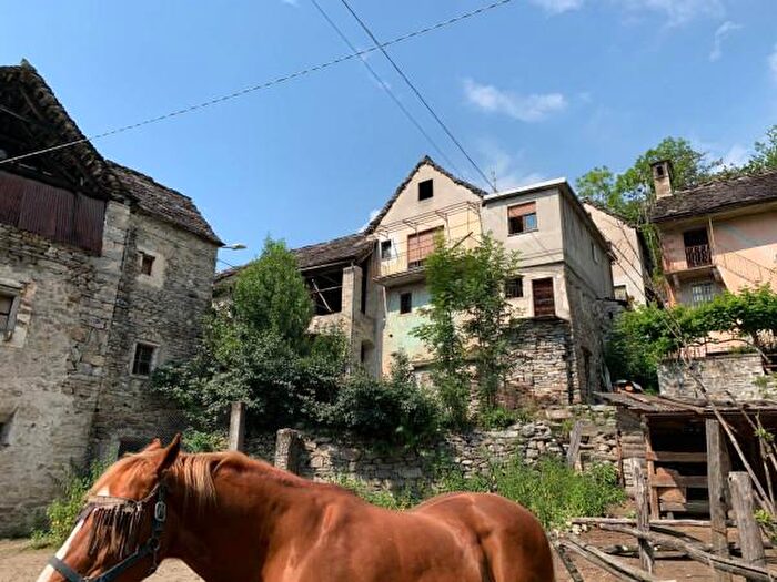 Appartamento trilocale in vendita in Montecrestese