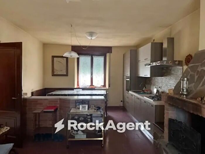 Casa con 6 locali in vendita in Strada Provinciale, Corniglio