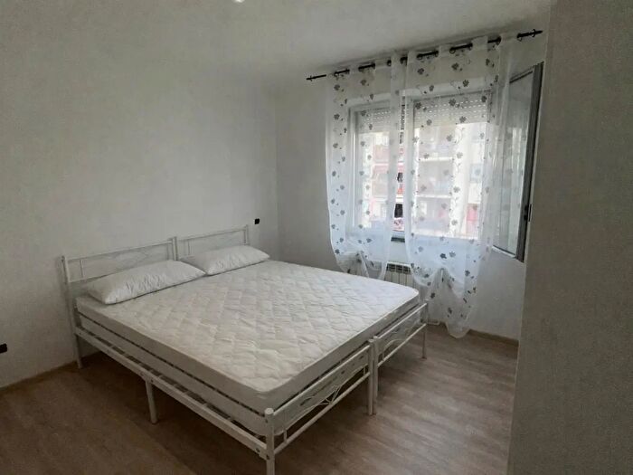 Appartamento quadrilocale in affitto in Via Amico Aspertini, Roma