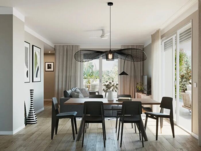 Appartamento con 5 locali in vendita in Via Bulgarelli, Castenaso