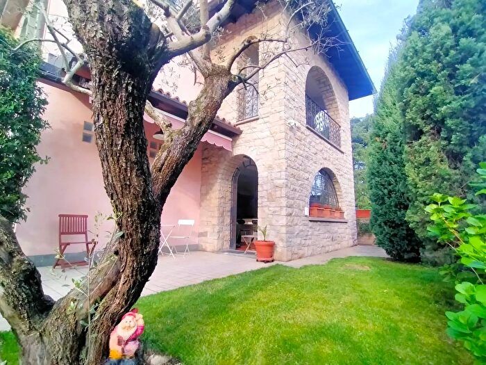 Casa con 7 locali in vendita in Via Madonna del Bosco, Sesto San Giovanni
