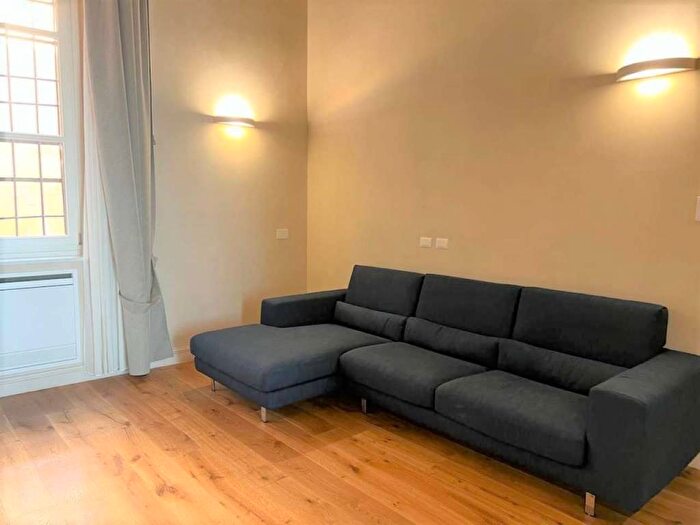 Appartamento quadrilocale in affitto in via Galliera, Centro Storico, Bologna