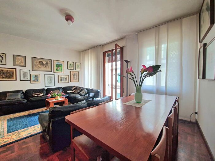 Appartamento con 7 locali in vendita in Treviso, Treviso