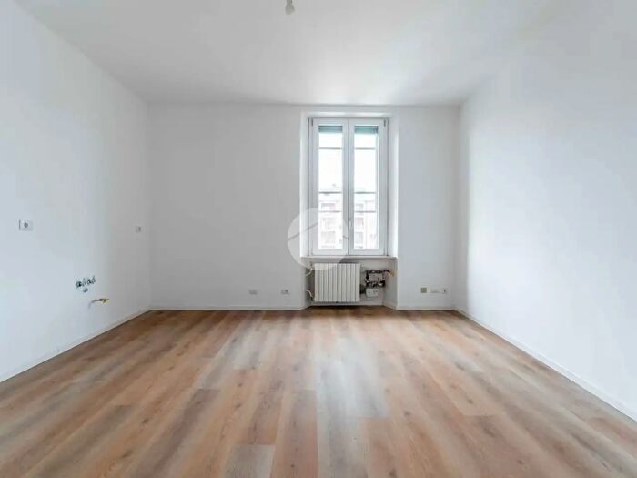 Appartamento trilocale in vendita in Via dei Missaglia, Milano