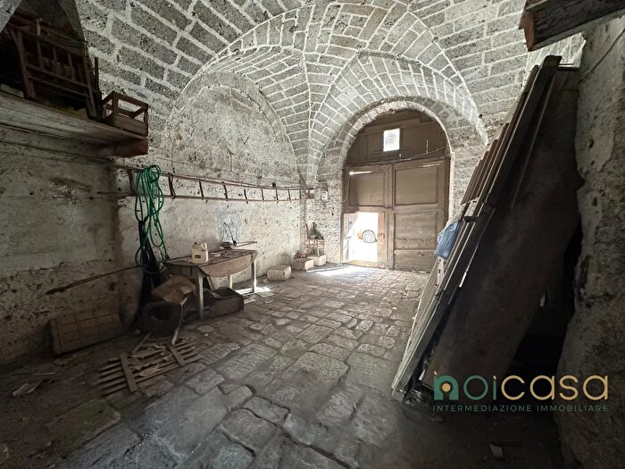 Casa in vendita in Via Quattro Novembre, Surbo