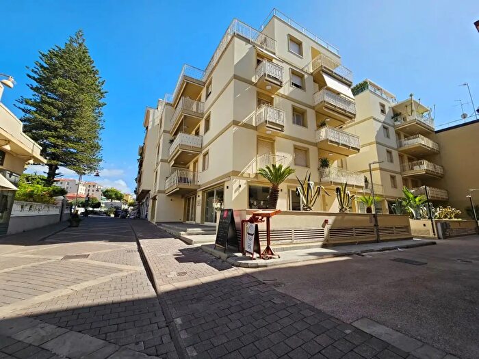 Appartamento bilocale in vendita in Via Candido Queirolo, Taggia