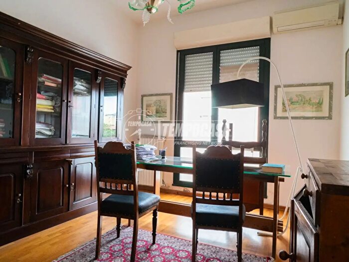 Appartamento trilocale in vendita in Via Fanella, Fano