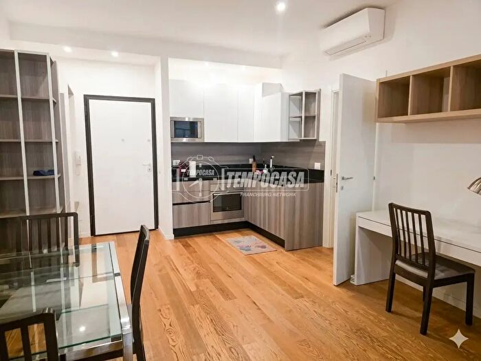 Appartamento monolocale in vendita in Via Mascarella, Bologna