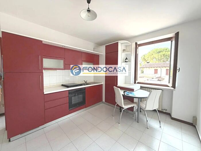 Appartamento bilocale in vendita in Via Adige, Desenzano Del Garda