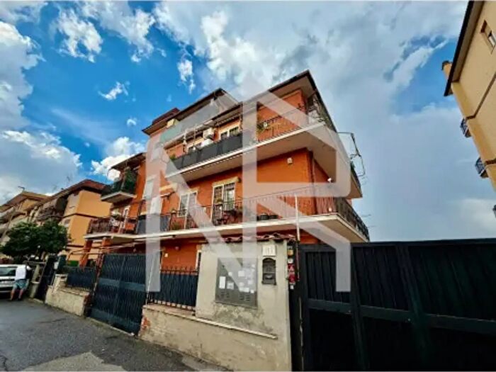 Appartamento bilocale in vendita in Via Atteone, Roma