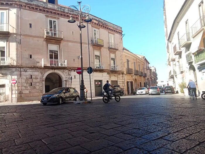 Appartamento bilocale in affitto in Piazza Milbitz, Santa Maria Capua Vetere