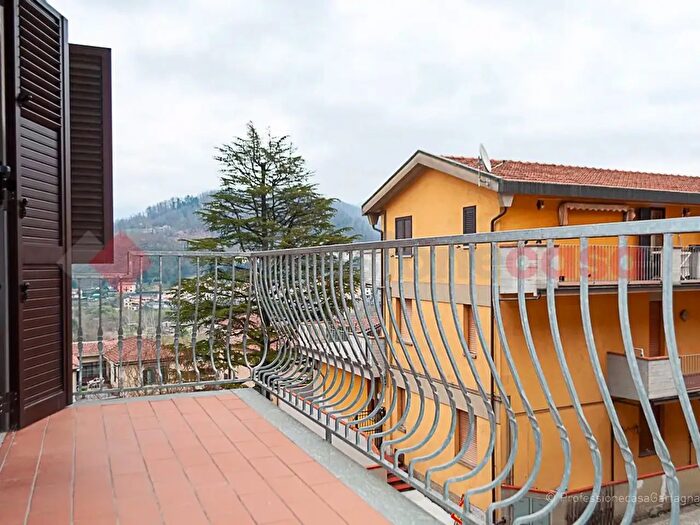 Appartamento con 5 locali in vendita in Via Debbia Snc, Castelnuovo Di Garfagnana