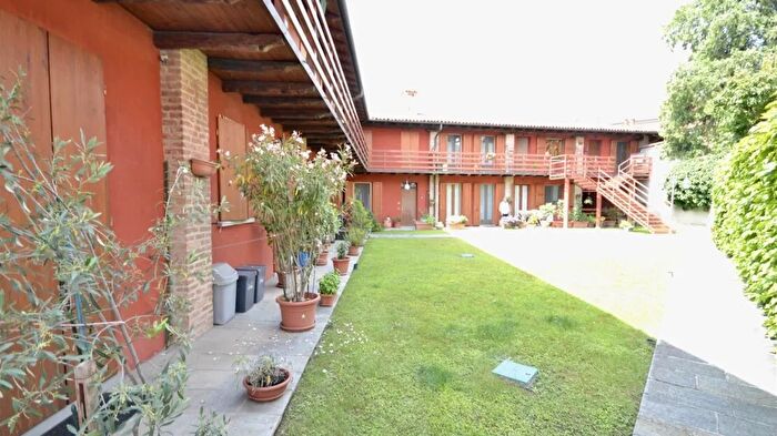 Casa con 6 locali in vendita in Teviglio Bergamo Provincia Treviglio, Treviglio