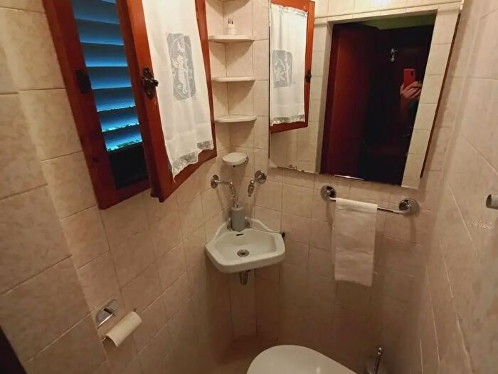 Casa con 10 locali in affitto in Via Ludovico Zamenhof, Pistoia