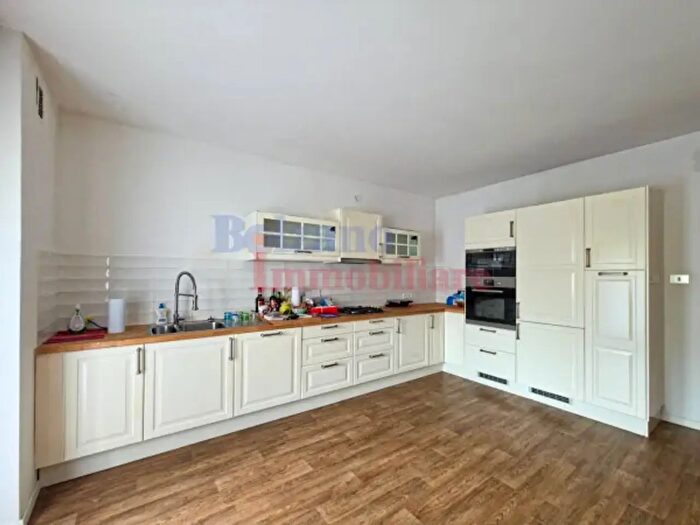 Appartamento con 5 locali in vendita in Via Capri, Bolzano