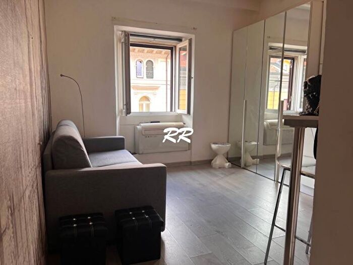 Appartamento monolocale in affitto in Via Marghera, Frua, Milano