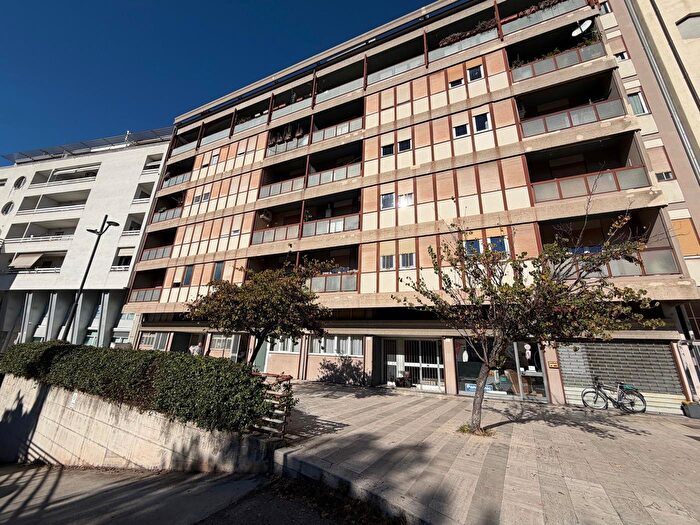 Appartamento quadrilocale in vendita in Attico Via Guglielmi, Terni