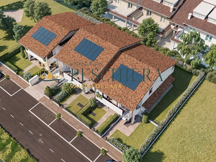 Appartamento trilocale in vendita in Via d G Beltrame, Valeggio Sul Mincio