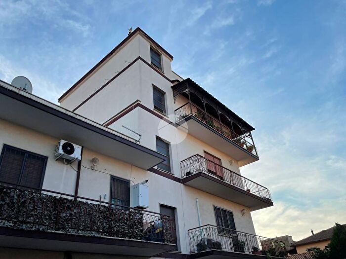 Appartamento quadrilocale in vendita in Via Toriano, Roma