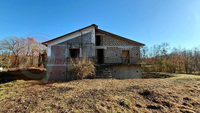Casa con 10 locali in vendita in Via Campolecorti, Colfelice