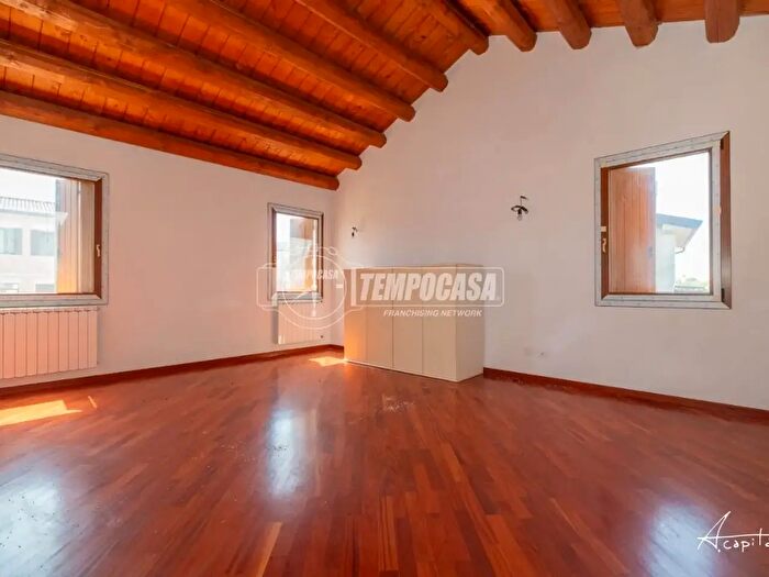 Casa con 5 locali in vendita in Via Vittorio Veneto, Adria