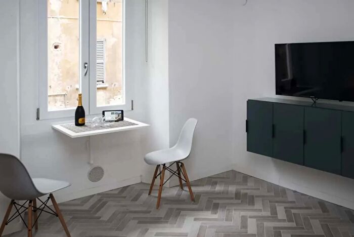 Appartamento monolocale in affitto in Viale Bligny, Milano