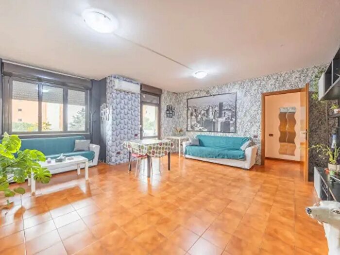 Appartamento quadrilocale in vendita in Viale Cavalieri Lina, Roma