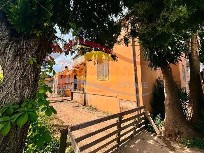 Casa con 5 locali in vendita in Viale Edoardo Garrone, Melilli