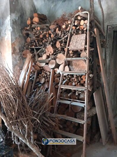 Appartamento con 7 locali in vendita in Via Luigi Dini, Giffoni Valle Piana