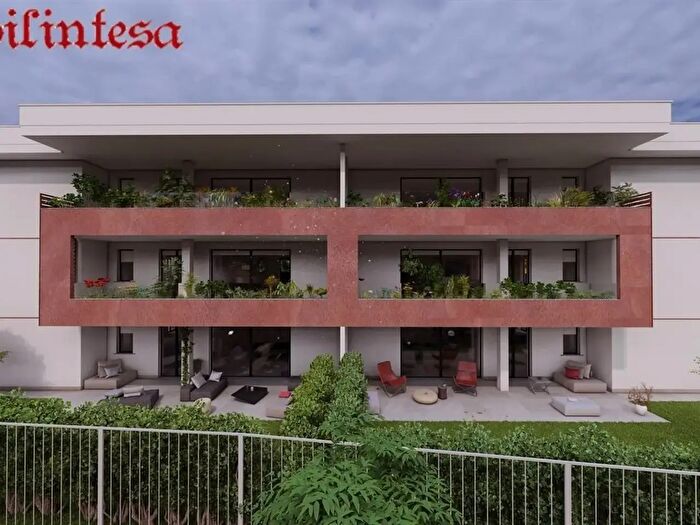 Appartamento con 5 locali in vendita in Misericordia, Biassono