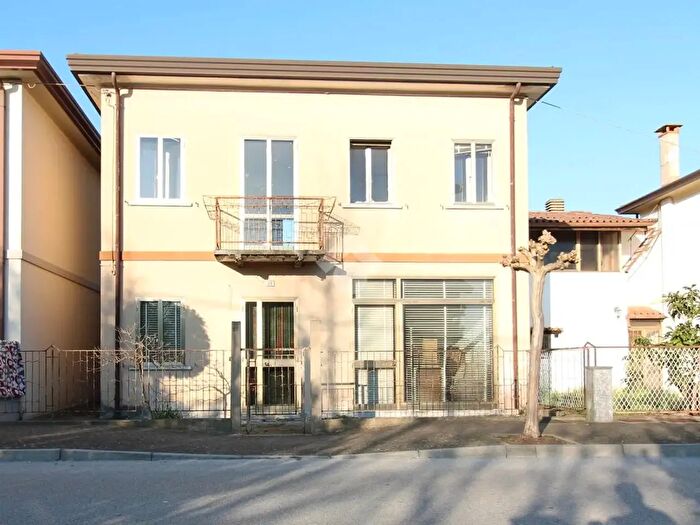 Casa quadrilocale in vendita in Via Biverone, San Stino di Livenza
