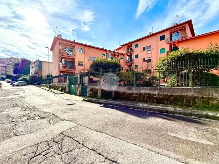 Appartamento quadrilocale in vendita in Via Po, Napoli