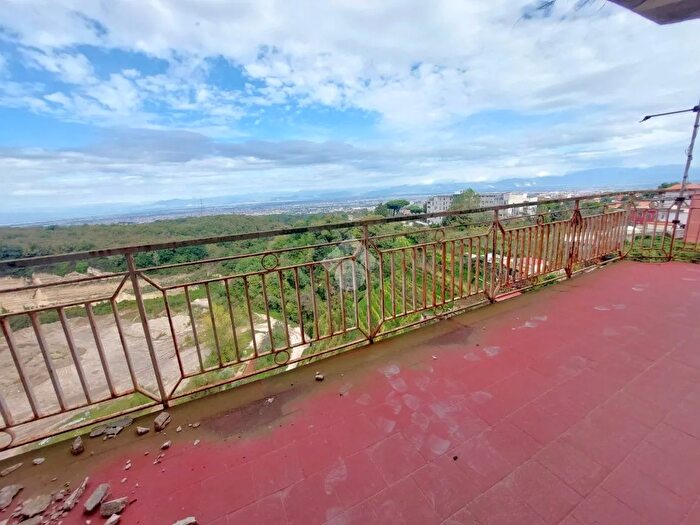 Appartamento quadrilocale in vendita in Via Vicinale Lardighello, Napoli