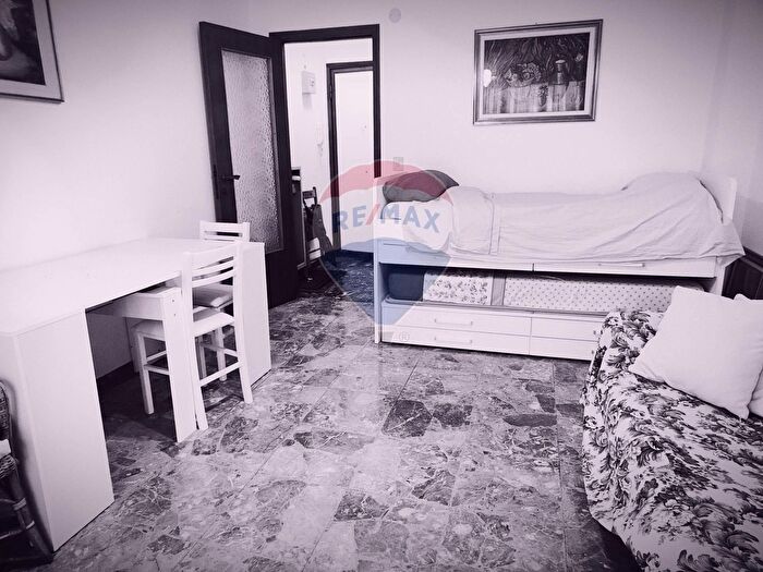 Appartamento trilocale in vendita in Via San Girolamo Emiliani, Rapallo