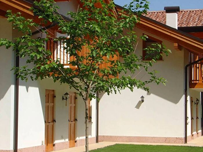 Appartamento quadrilocale in affitto in Via Delle Praiole, Centro, Fai della Paganella