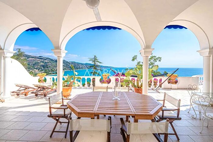 Casa quadrilocale in vendita in Ventimiglia