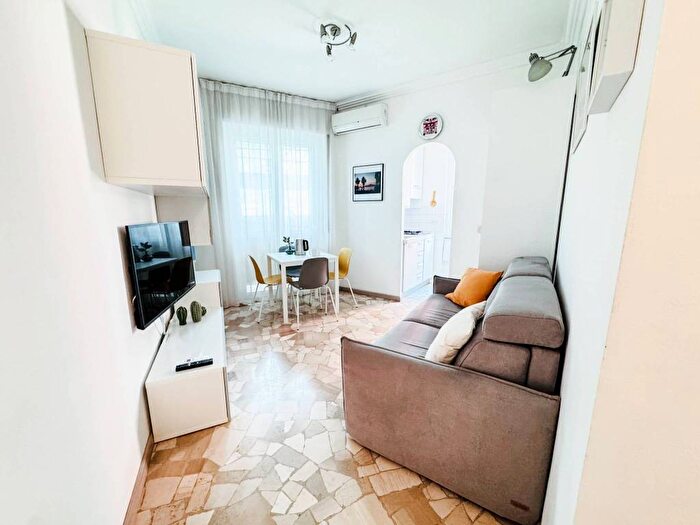 Appartamento bilocale in affitto in Via Rodolfo Carabelli, Martini Insubria, Milano