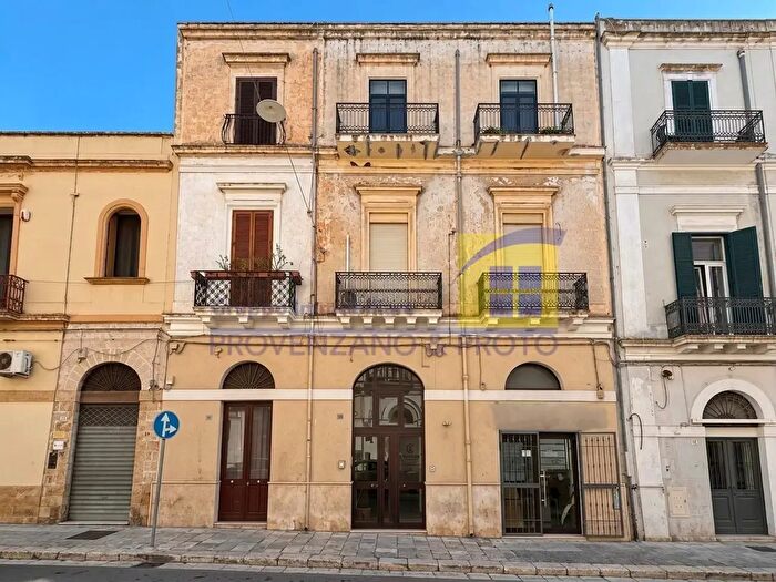 Appartamento bilocale in vendita in Via Palestro, Brindisi