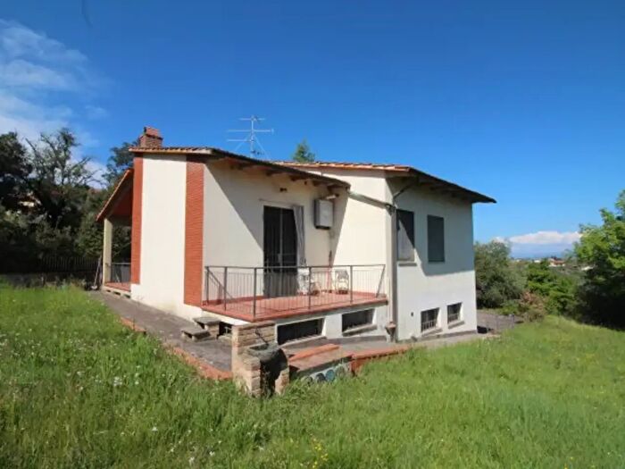 Casa con 6 locali in vendita in Via Ripe, Montespertoli