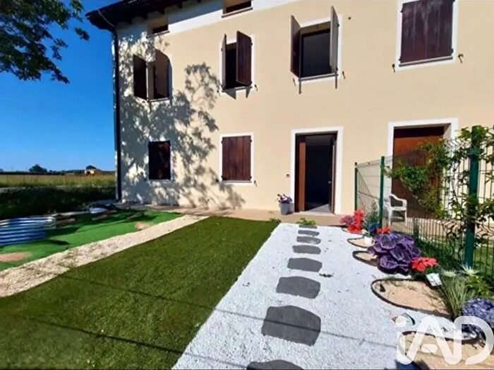 Casa con 9 locali in vendita in Via I Maggio, San Felice Sul Panaro
