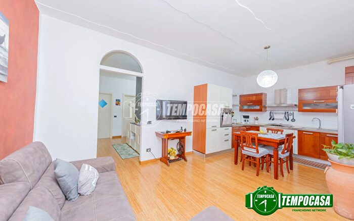 Appartamento trilocale in vendita in Via Sebastiano Ricci, Piacenza