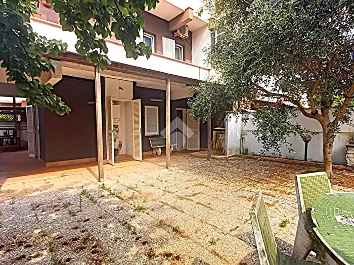 Appartamento trilocale in vendita in Via Bolzano, Ardea