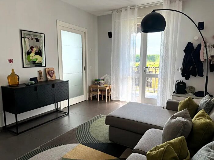 Casa quadrilocale in vendita in Luzzara