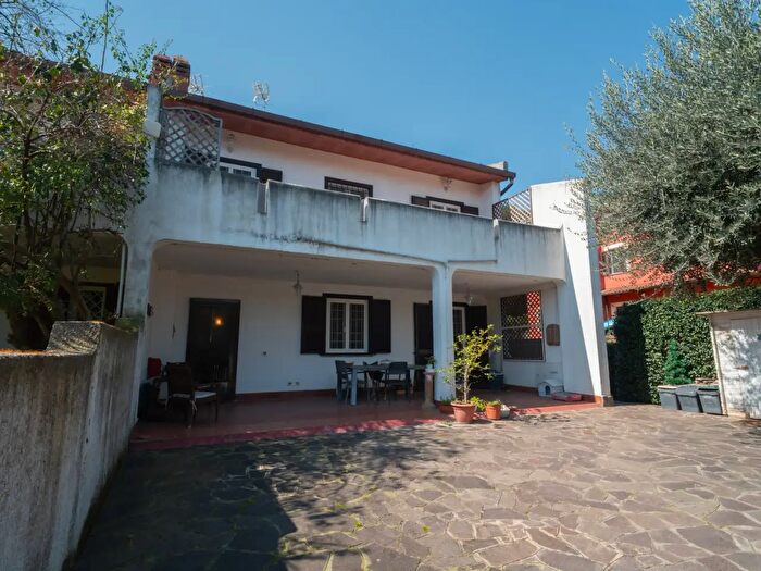 Casa quadrilocale in vendita in Via Giovan Battista Lulli, Cerveteri
