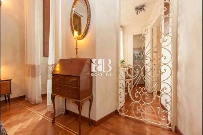 Appartamento con 8 locali in vendita in Via del Gesù RomaCentro Storico, Roma