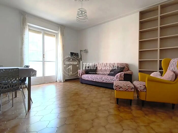 Appartamento quadrilocale in vendita in Via Lorenzo Rappis, Biella