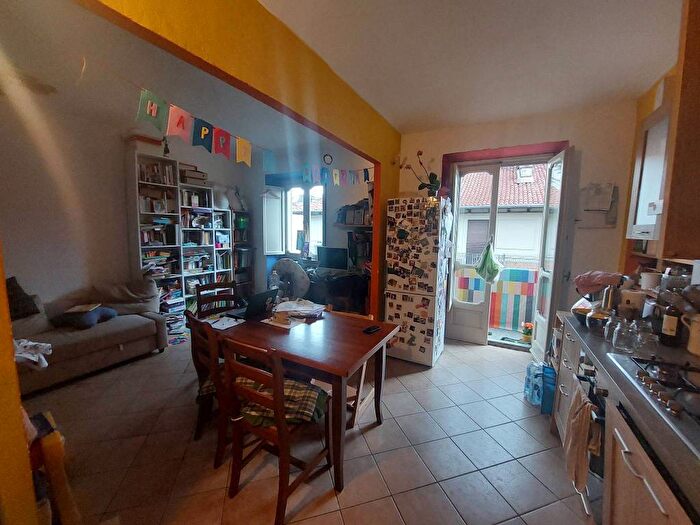 Appartamento trilocale in affitto in Via Silvio Pellico, San Salvario Baretti, Torino