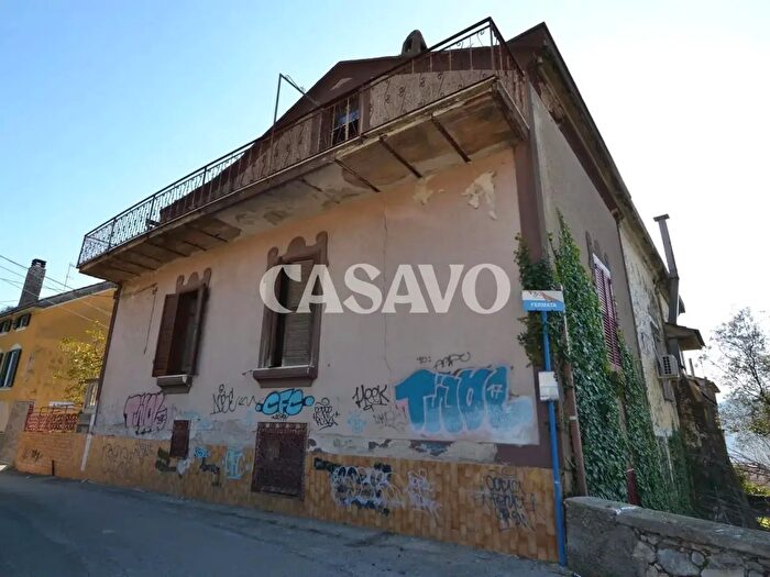 Casa trilocale in vendita in Via V Graziadei, Salerno